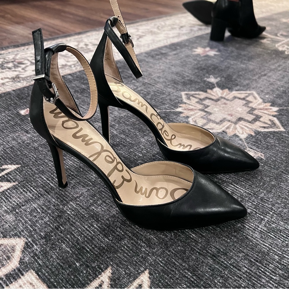 Sam Edelman Pointed Ankle Strap Pumps in Black